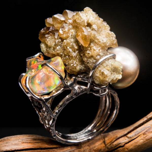 ART.34 - Silver ring with garnet demantoid, Tahitian pearl and Mexican fire opal with play of the light
